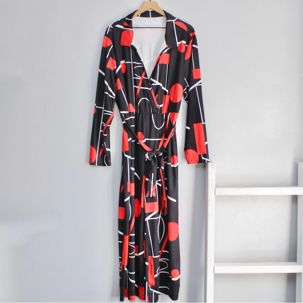 Women's Black Red Geometric Long Sleeve Splice Collared Stretch Jumpsuit 5XL NWT - Picture 2 of 6